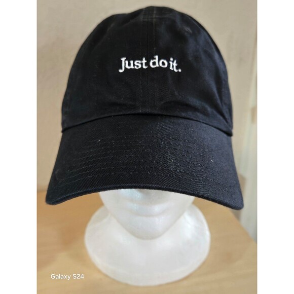 Nike Other - Nike Hat is small to medium in excellent condition